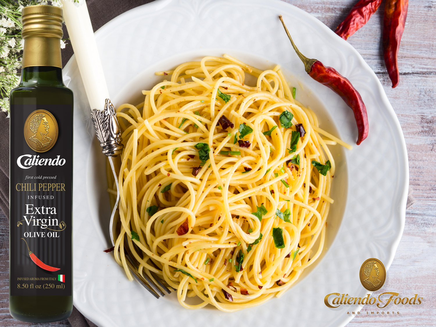 Read more about the article Pasta with Aglio e Olio Diavolo (Spicy Pasta with Olive Oil & Garlic)